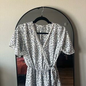 Sienna sky wrap style shirt